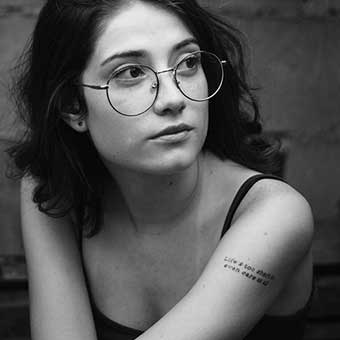 Isis Carneiro